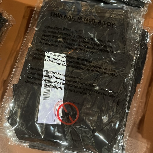 BNWT Black Biker Shorts - Picture 3 of 3